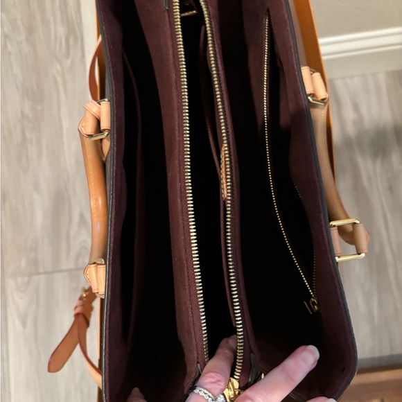 Louis Vuitton Monogram Soufflot Handbag - Picture 4 of 7